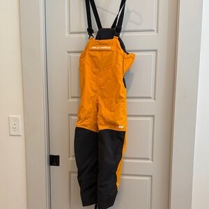 Helly Hansen Orange and Black Outdoor Ski Bibs/Pants Boy Size 134 (Age 9)